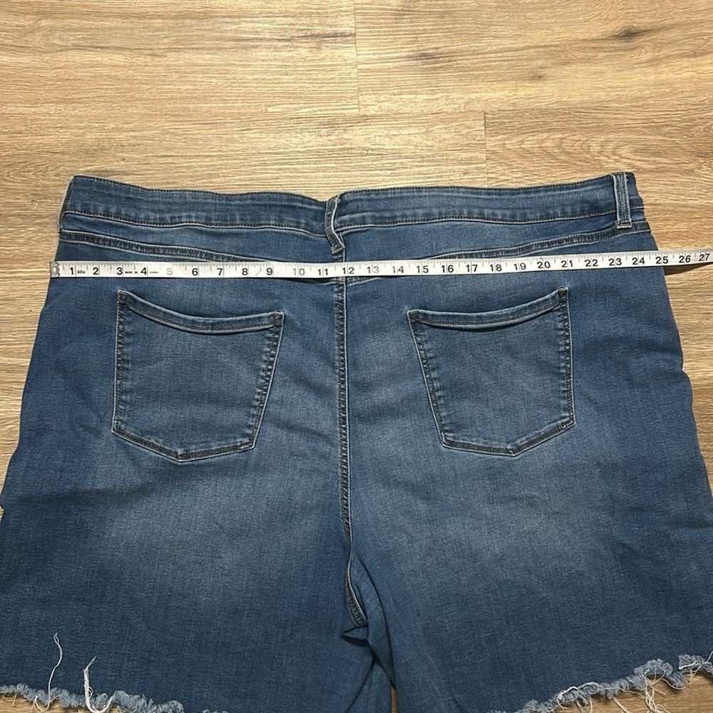 NINE WEST Bermuda Jean Shorts - Picture 8 of 8